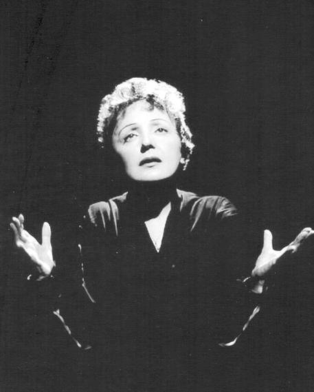 Unica e sola: i 100 anni di Edith Piaf la voce che ha fatto innamorare il mondo