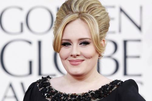 Adele: "Ho smesso di fumare, temevo di morire"
