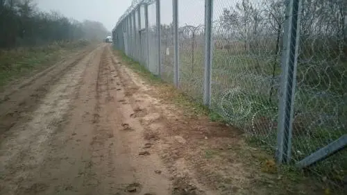 Il "blocco" dell'Est che non cede alla Ue e si arma contro l'immigrazione
