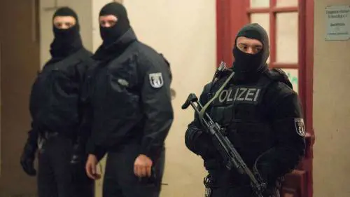 La "guerra lampo" dei jihadisti per assoggettare l'Ue all'islam