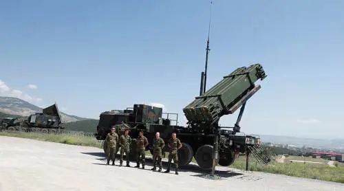 Israele lancia 2 Patriot contro drone su Golan