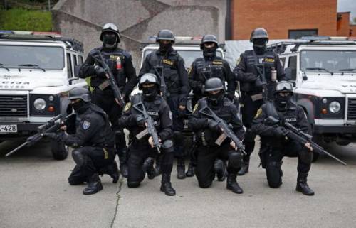 Sarajevo, undici arresti per terrorismo: "Preparavano un attentato"