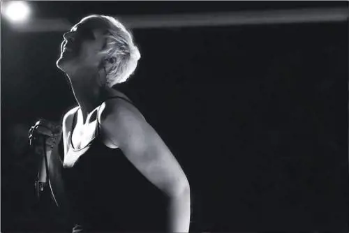 "Il miracolo del Bataclan": colpita sei volte, si risveglia dal coma