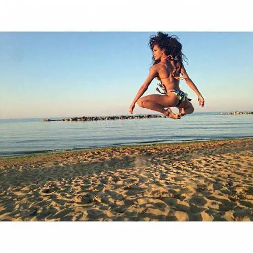 Ecco chi è "l'amica" di Stefano