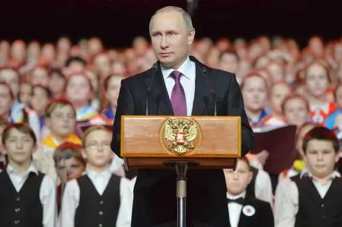 Il libro delle citazioni di Putin, obbligatorio per i funzionari russi