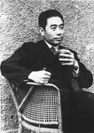Cina, libro afferma: gay il primo premier Zhou Enlai