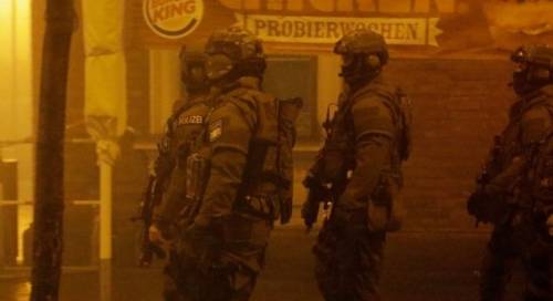 Notte di paura a Monaco di Baviera: due stazioni chiuse. Si temeva attacco dell'Isis