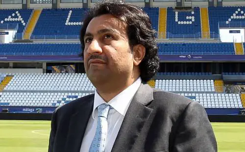 Malaga, lo sceicco taccagno non paga gli stipendi