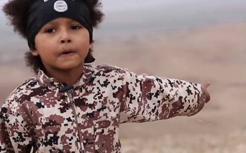 "Jihadi junior è mio nipote" Identificato il baby-jihadista