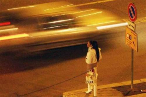 In auto aveva un minimarket per viados e prostitute: arrestato