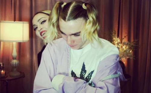 Madonna, il figlio la blocca su Instagram e poi si cancella