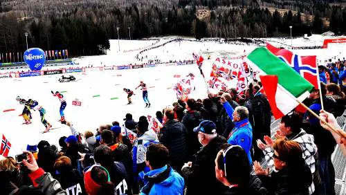 Tour de Ski, la salita dei campioni di fondo sull'Alpe del Cermis