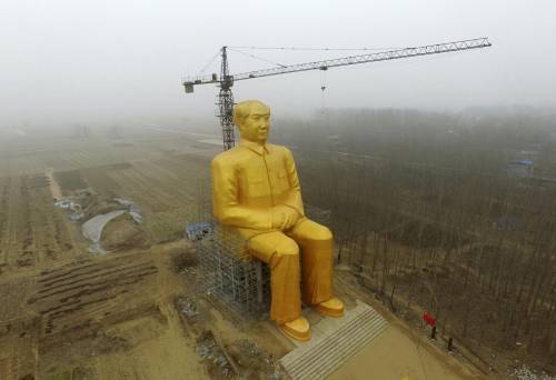 Il mistero della statua di Mao. Demolita o colpita da vandali?