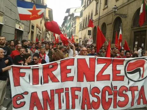Colonia, gli antifascisti difendono gli stupri: "Carenza di affetto"