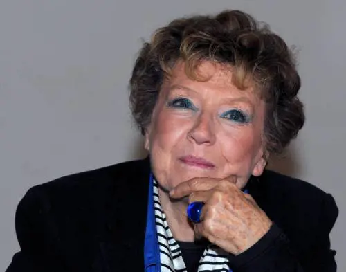 Dacia Maraini scippata a Roma, ​caccia ai due giovanissimi ladri
