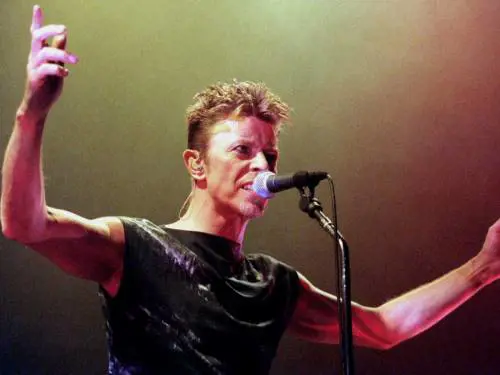 Bowie primo nella classifiche Usa. Ma da vivo non era mai successo