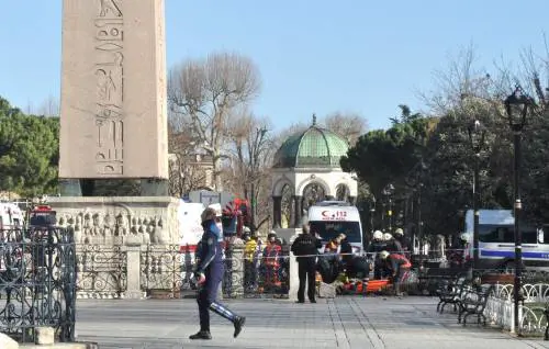 Jihadista chiama la polizia turca: "Mi state cercando? Sono con l'Isis"