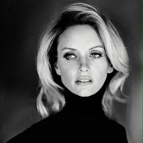 Si fingeva pornodivo  e ricattava Justine Mattera
