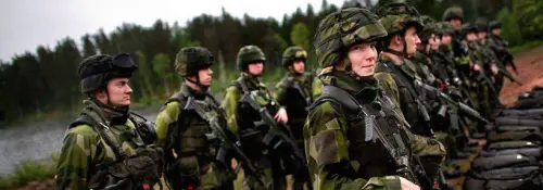 La proposta della Svezia: "Torni leva obbligatoria per sorvegliare i profughi"