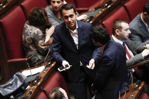 Luigi Di Maio alla Camera per la votazione finale del disegno di legge sulle riforme costituzionali