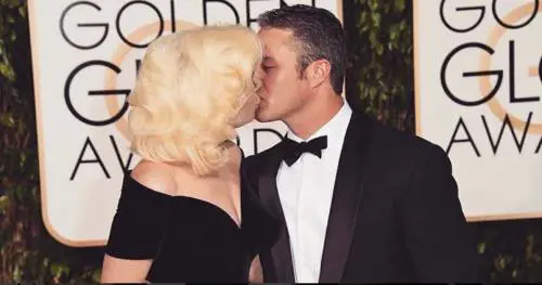 Lady Gaga nuda dopo il sesso col fidanzato
