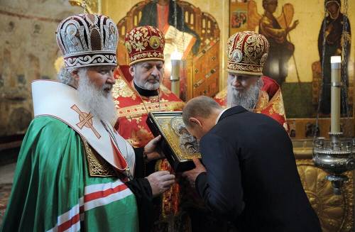 Putin, la "guerra giusta" e l’alleanza con la Chiesa