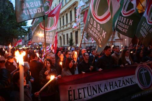 Jobbik, la destra ungherese che sogna il potere