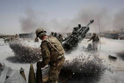 L'America ci riprova: "Bombardiamo l'Afghanistan"