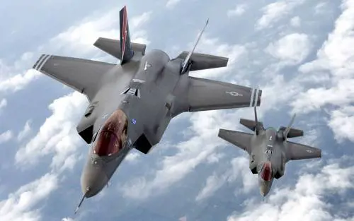 "L'F-35 costa troppo". Ora l'America ordina il riesame sull'aereo