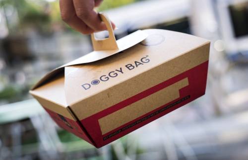 In Francia scatta l'obbligo della doggy bag per i ristoranti
