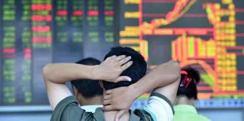 Cina, economisti: "Il dato del governo sulla crescita economica è falso" 