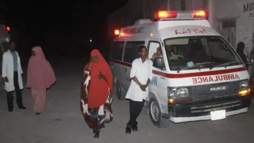 Somalia, attentato sul lungomare di Mogadiscio: rivendica al-Shabaab