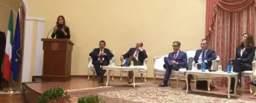 "Mai visto il ministro Boschi". Ma il giudice di Etruria mente