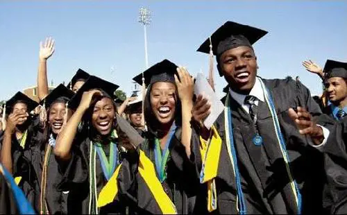 Sudafrica, borse di studio alle studentesse che rimangono vergini
