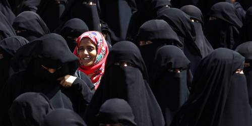 Il rapporto choc sugli islamici in Italia: "Pestano le mogli per preservarne l'identità"