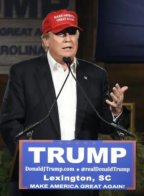 La sorellastra di Anna Frank: "Trump è come Hitler"