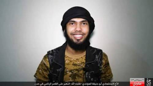 Abu Hanifa al-Hollandi, l'attentatore suicida in azione ad Aden
