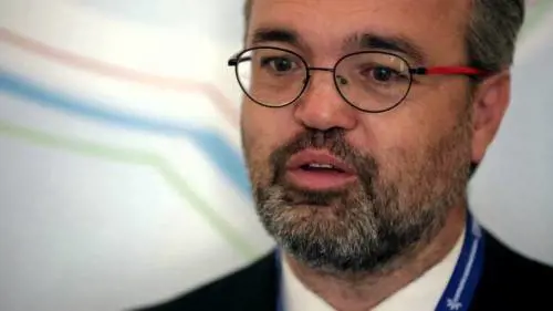 Simone Tani: un altro amichetto toscano nella squadra del premier Renzi 