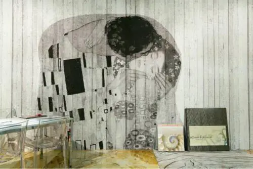 Dalle pareti ai vasi d'autore la casa di Homi diventa un piccolo museo