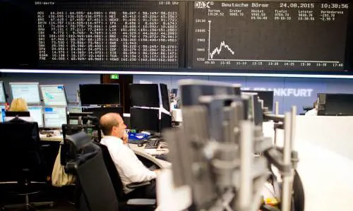 Borse in calo, Piazza Affari perde il 3%