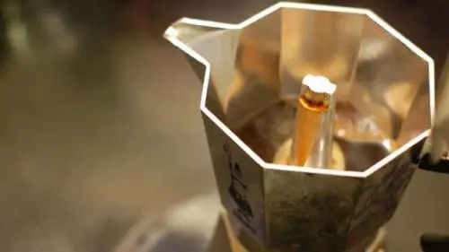 Dalla caffettiera alla matita: ecco perché hanno questa forma