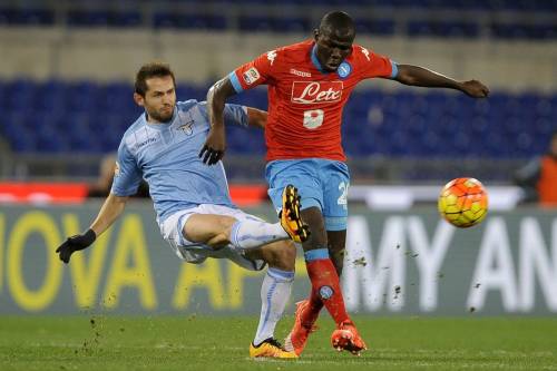 Cori contro il Napoli nel match con la Lazio. All'Olimpico partita sospesa