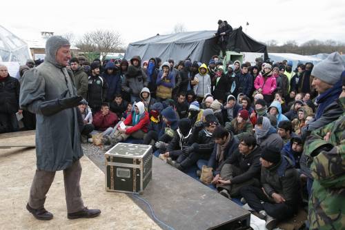 Calais, l'Amleto di Shakespeare in scena per i richiedenti asilo