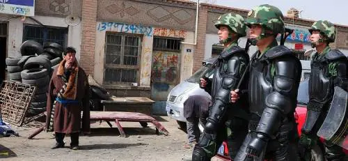 La Cina chiude il Tibet per paura delle proteste