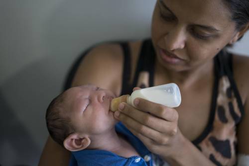 Zika, l'Onu chiede ai Paesi coinvolti di autorizzare l'aborto