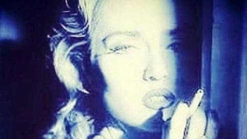 Madonna si confonde e pubblica Paola Barale