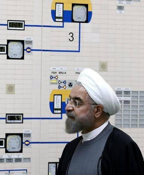 Il presidente iraniano Rouhani in visita a uno degli impianti nucleari