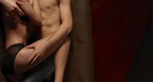 Quanto guadagna una pornostar? Svelati i compensi per recitare in un film porno