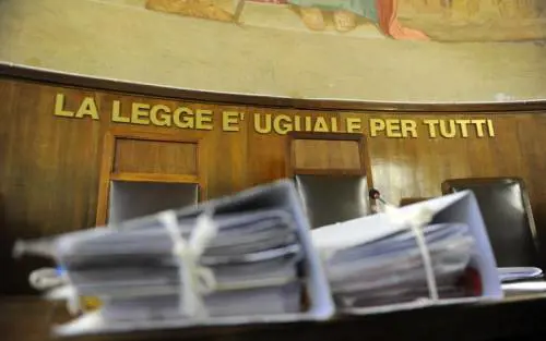 Dire "mi hai rotto il c..." al proprio datore di lavoro non è un'offesa