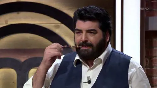 L'Abruzzo contro Cannavacciuolo: "Non sa dove si fanno gli arrosticini"